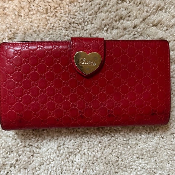 Authentic red Gucci wallet - Picture 1 of 5